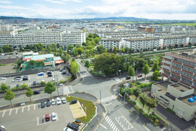 Eine Parkplatzsperre sichert den eigenen Parkplatz